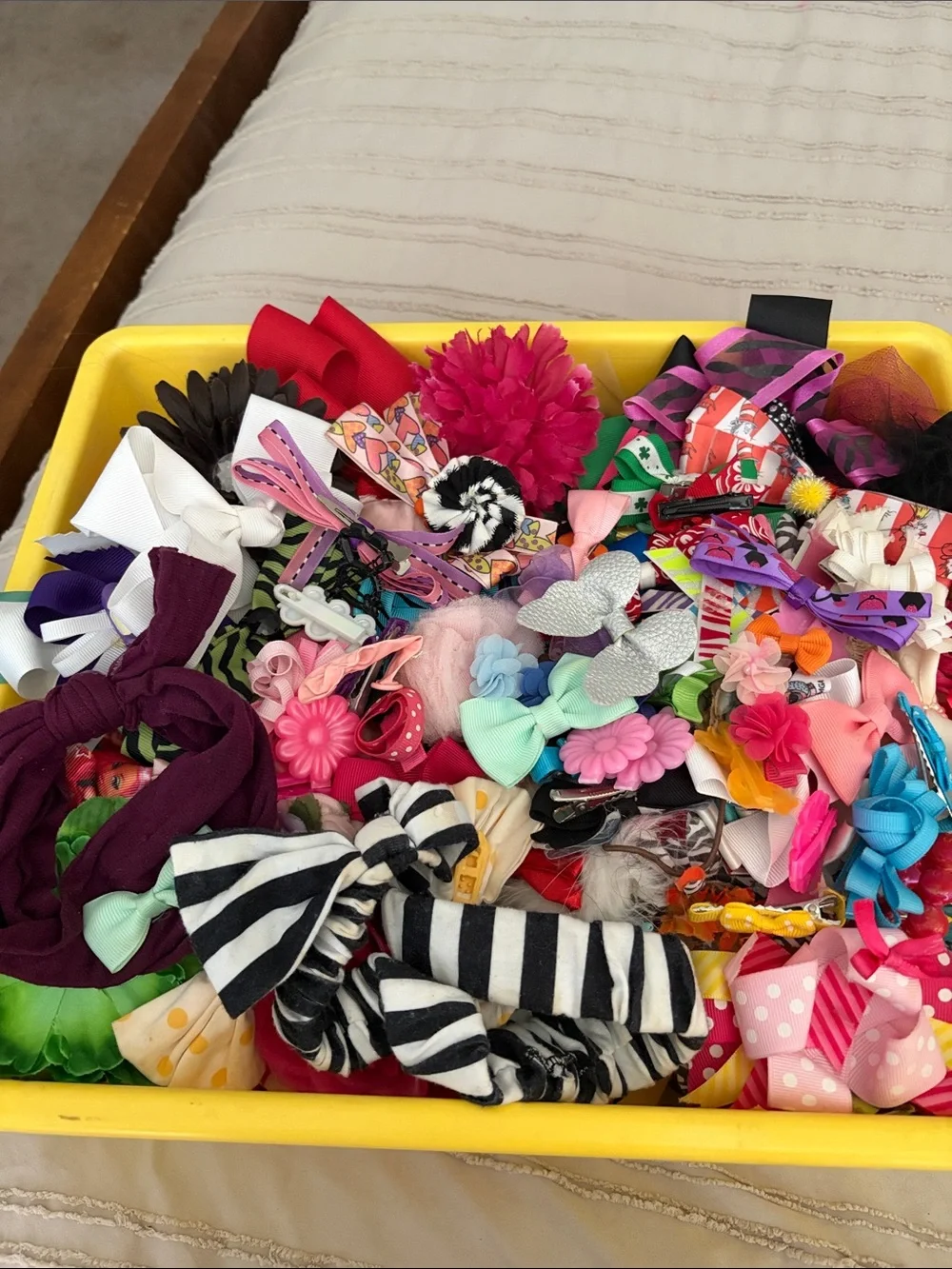 Kids Hair Bow and Clip Set - Assorted Pink, Purple, Blue & More (100+)